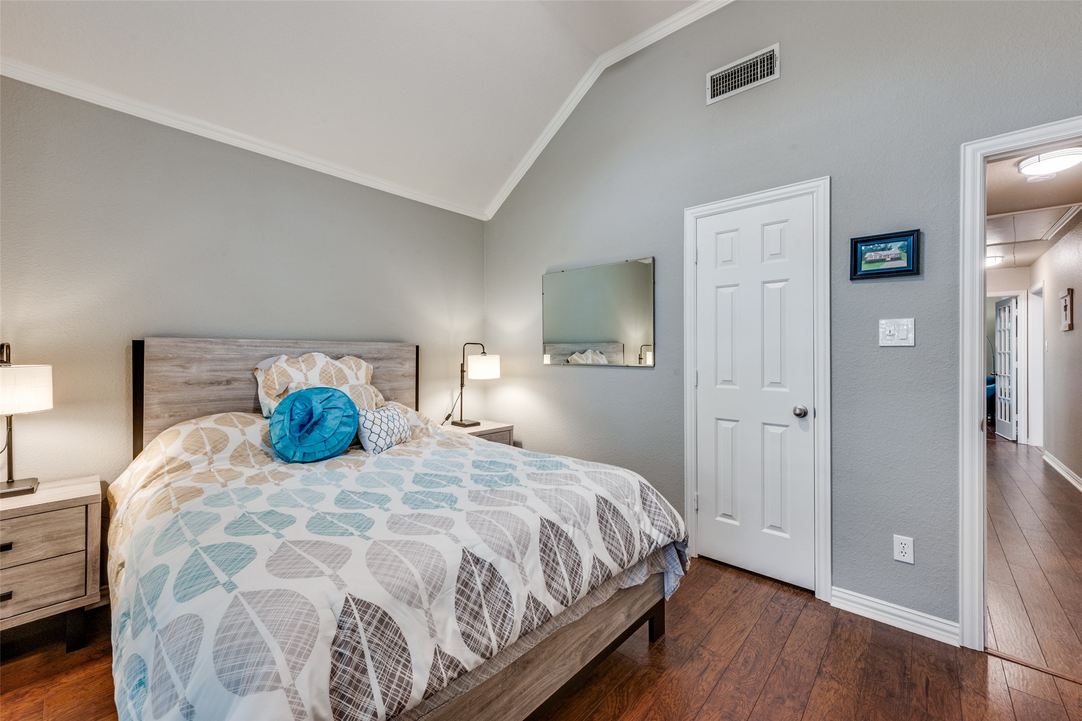 2720 Holly Brook Court Bedford TX 76021