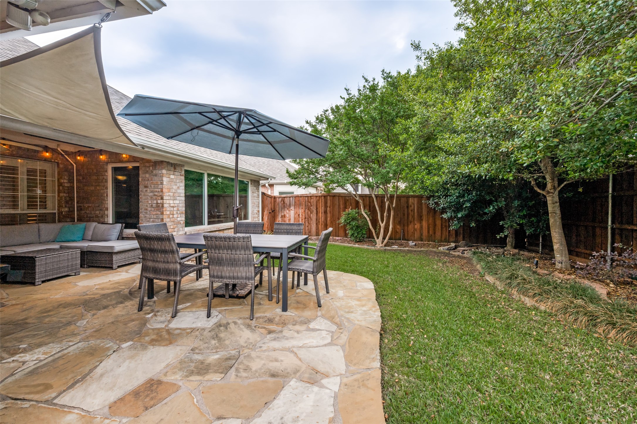 2720 Holly Brook Court Bedford TX 76021