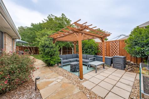 2720 Holly Brook Court Bedford TX 76021