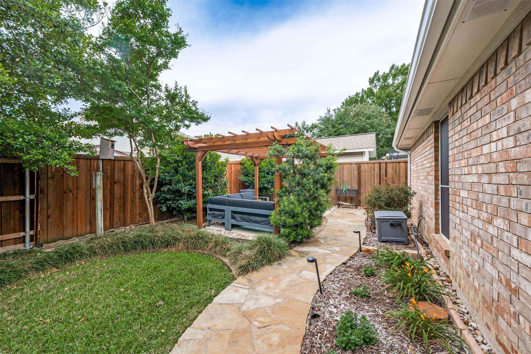 2720 Holly Brook Court Bedford TX 76021