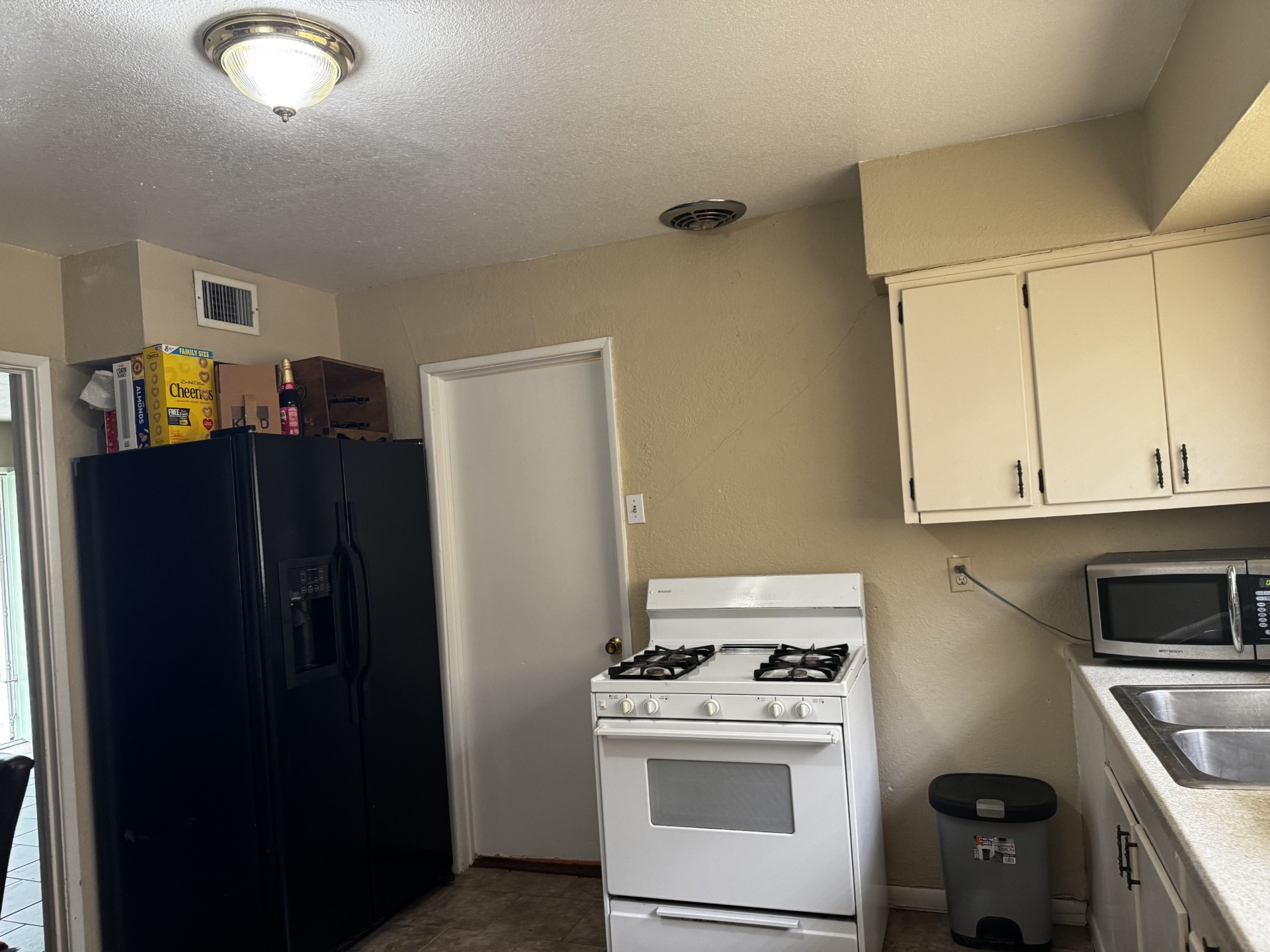 2618 Hearthstone Drive Farmers Branch TX 75234