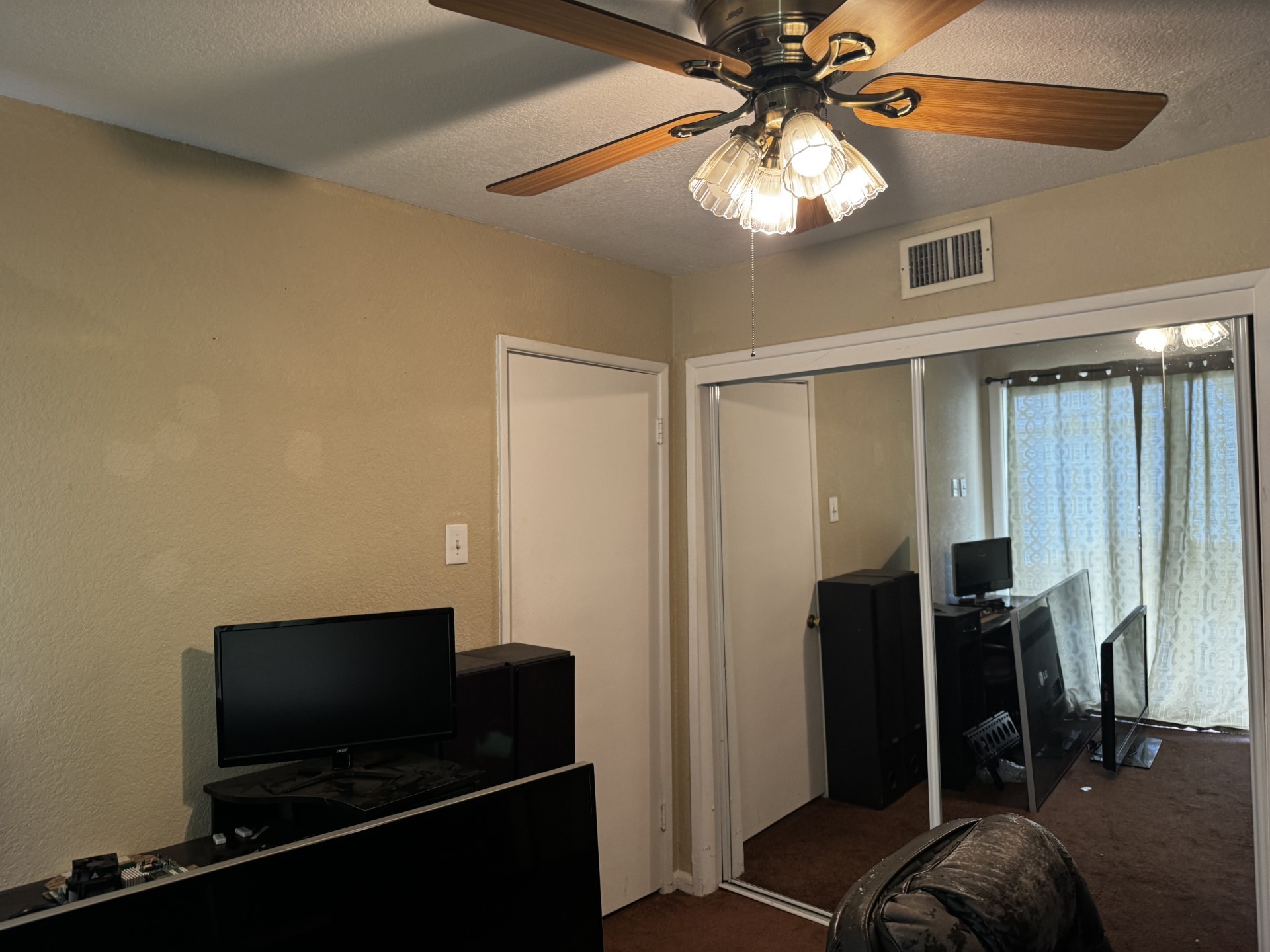 2618 Hearthstone Drive Farmers Branch TX 75234