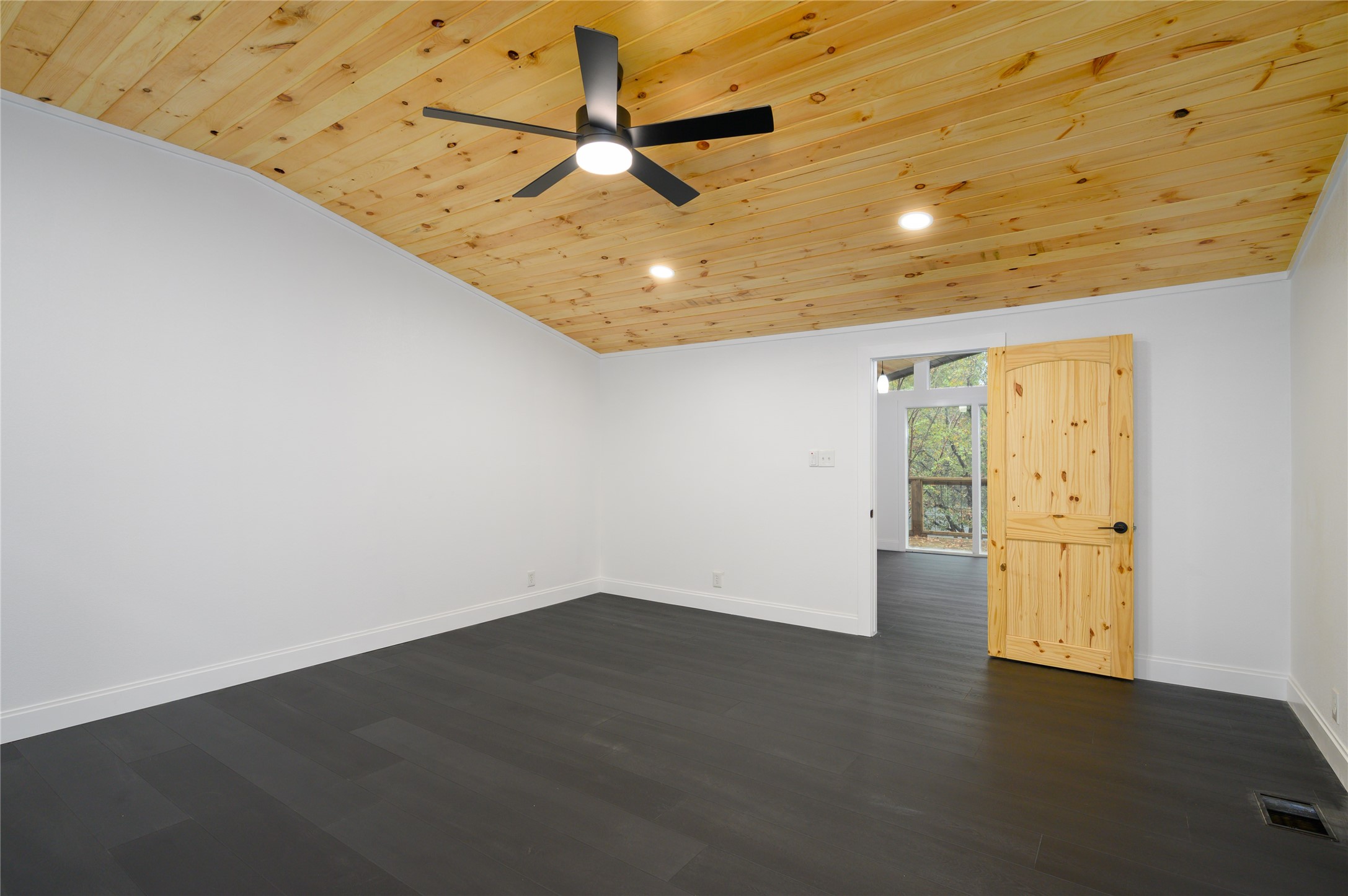 491 Black Forest Drive Pottsboro TX 75076