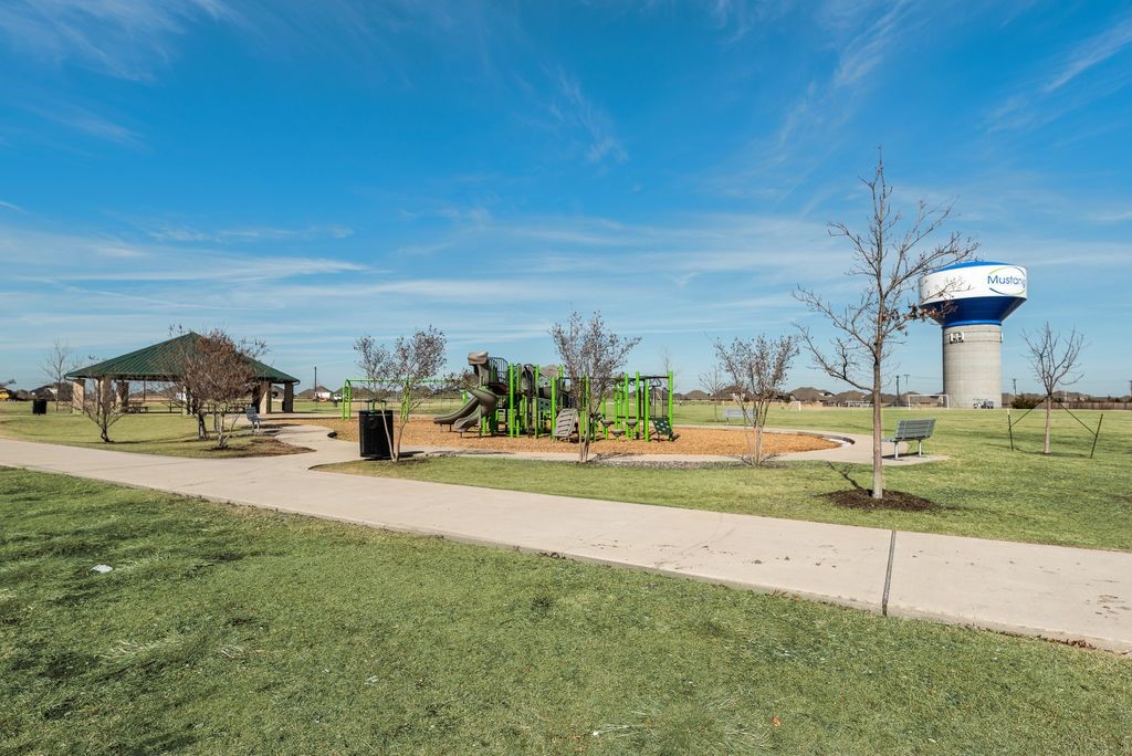 1620 Berry Ridge Trail Aubrey TX 76227