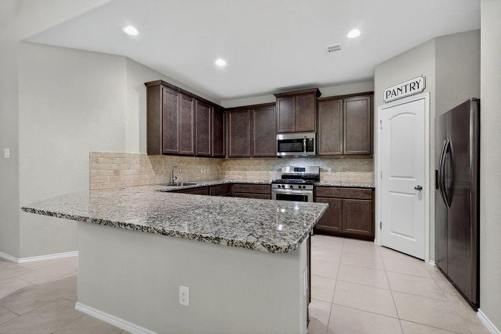 22038 Pheasant Bend Lane Porter TX 77365