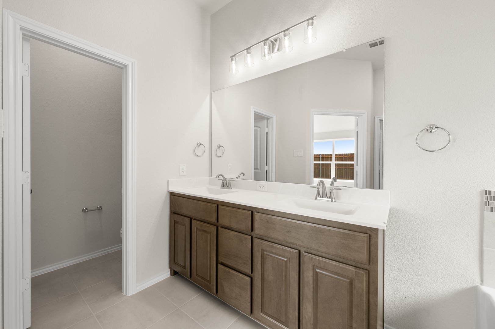 1133 Avery Road Granbury TX 76049