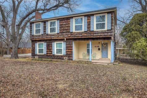 608 W 10th Street Bonham TX 75418