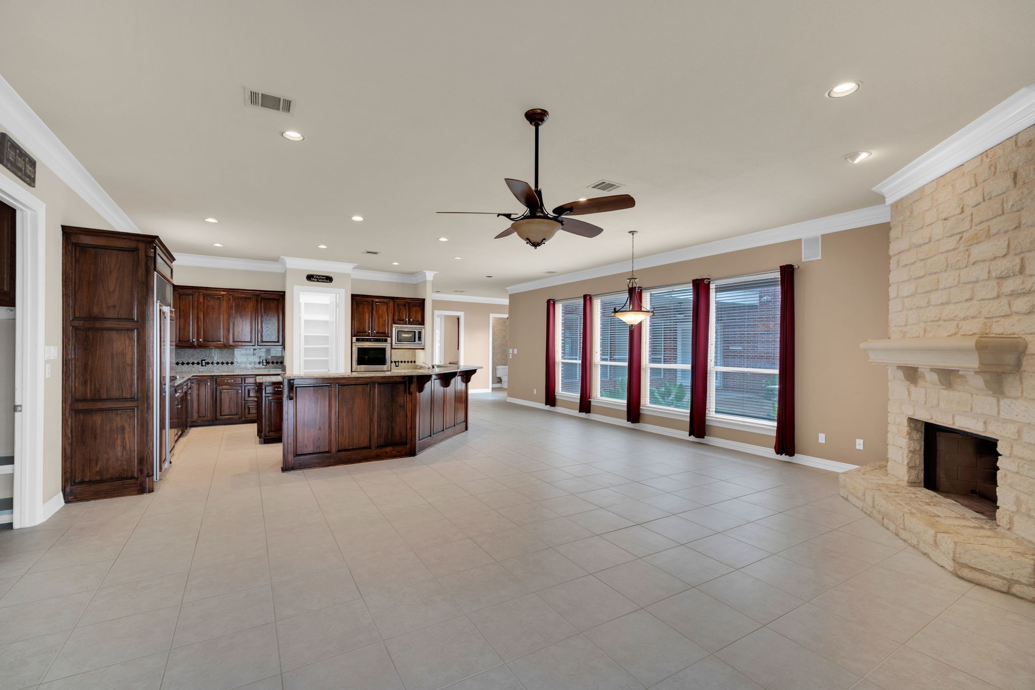 6420 Hayes Road Midlothian TX 76065