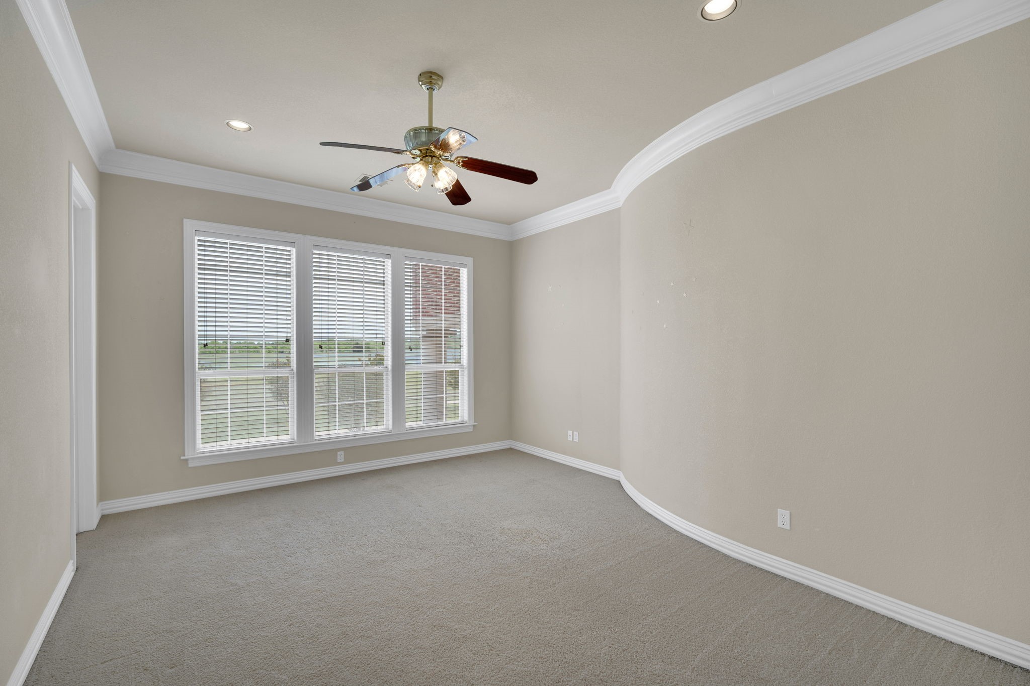 6420 Hayes Road Midlothian TX 76065