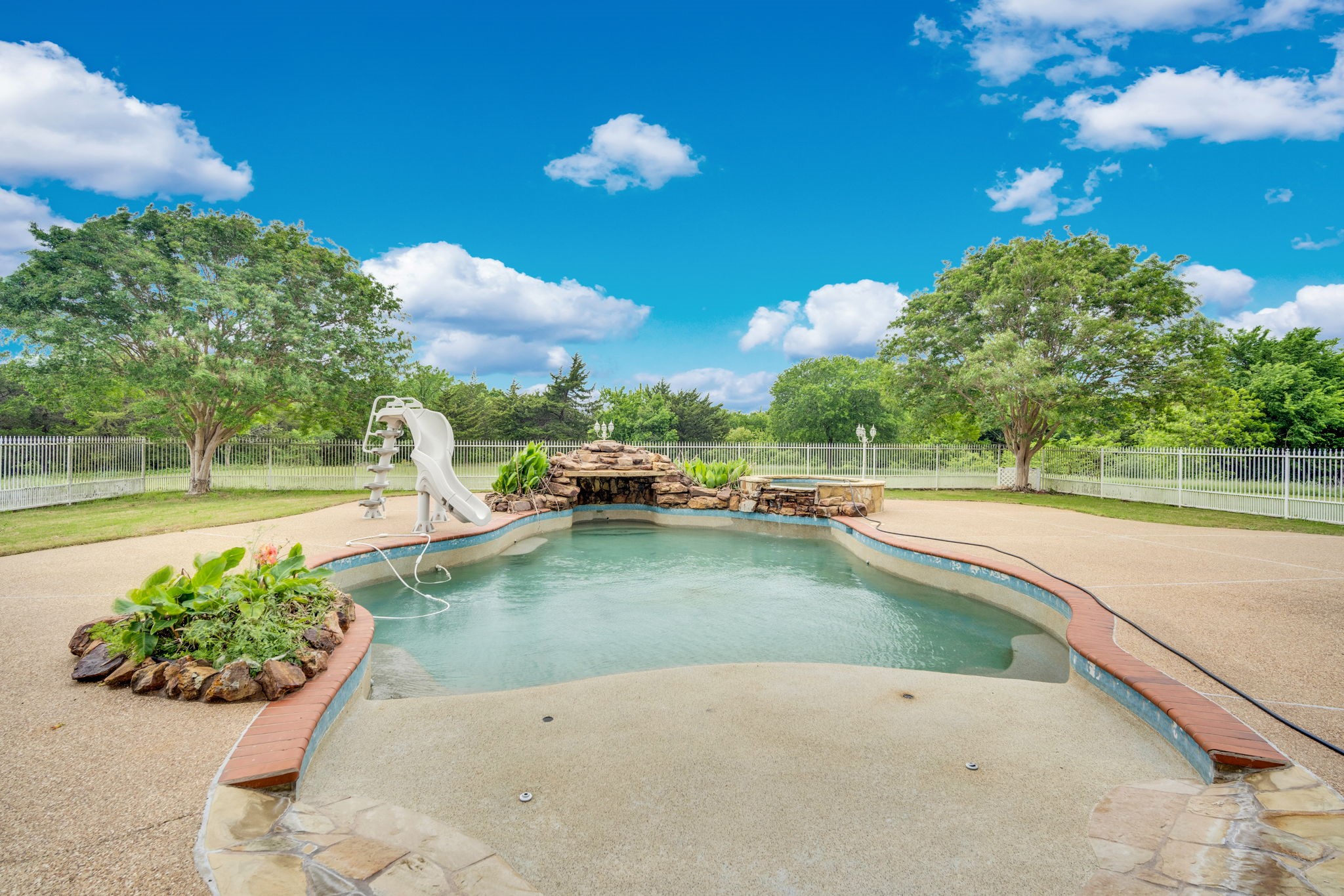 6420 Hayes Road Midlothian TX 76065