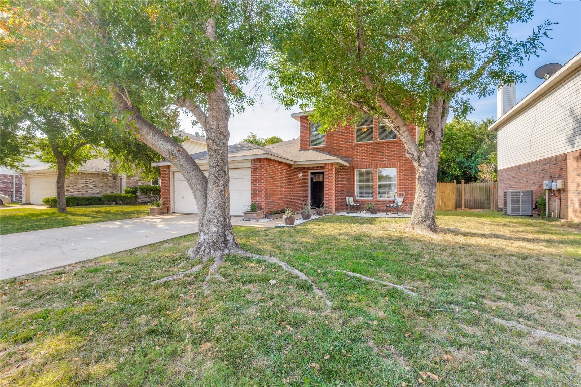 1224 Rambling Brook Trail Denton TX 76210
