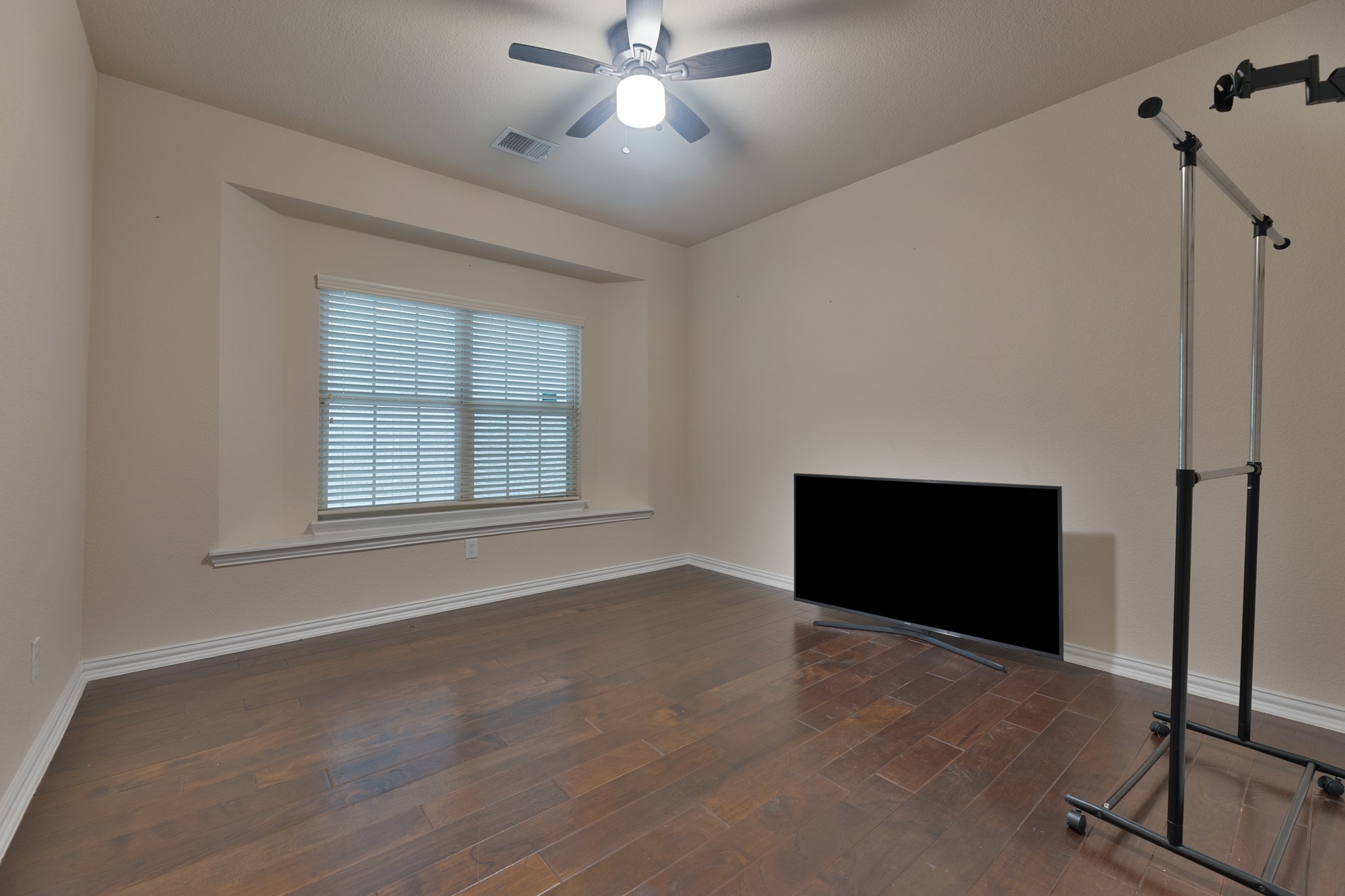 129 Quail Run Road Red Oak TX 75154