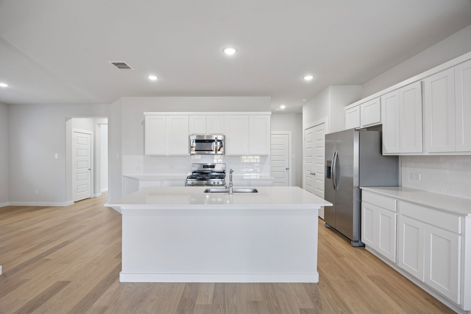 1221 Wolfsbane Drive Lavon TX 75166
