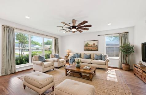 2632 Materhorn Drive Dallas TX 75228