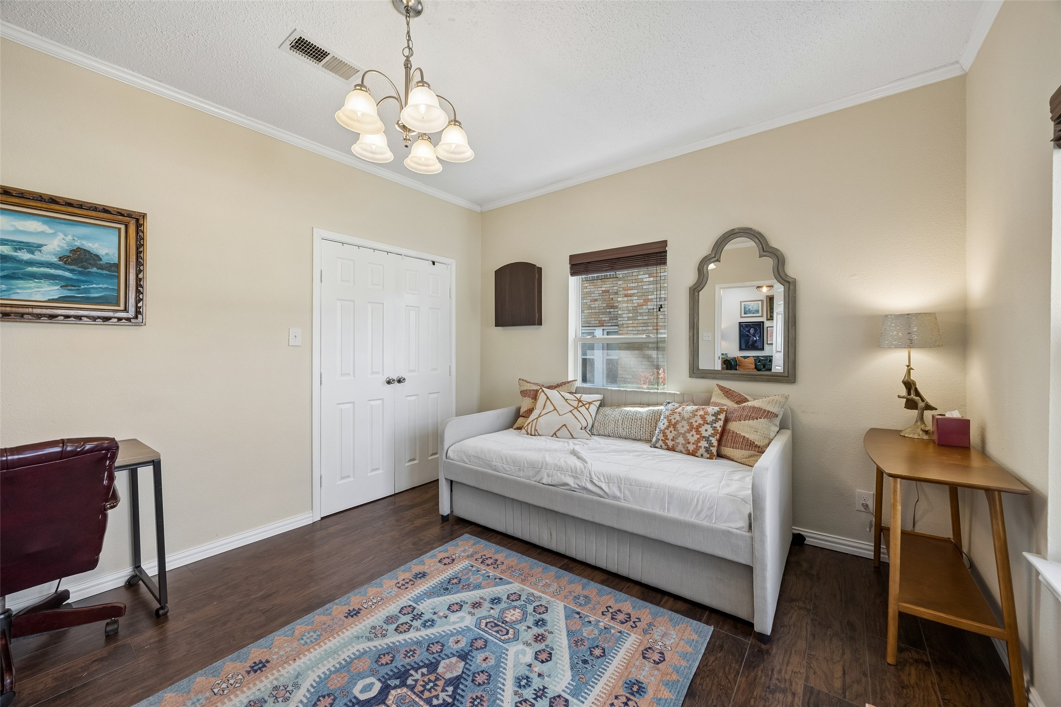 728 N Winnetka Avenue Dallas TX 75208