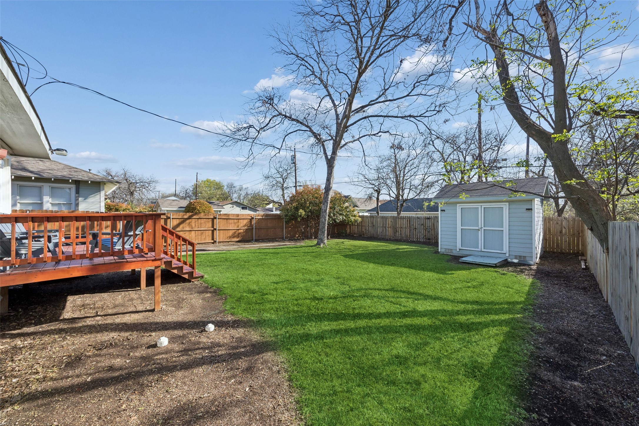 728 N Winnetka Avenue Dallas TX 75208
