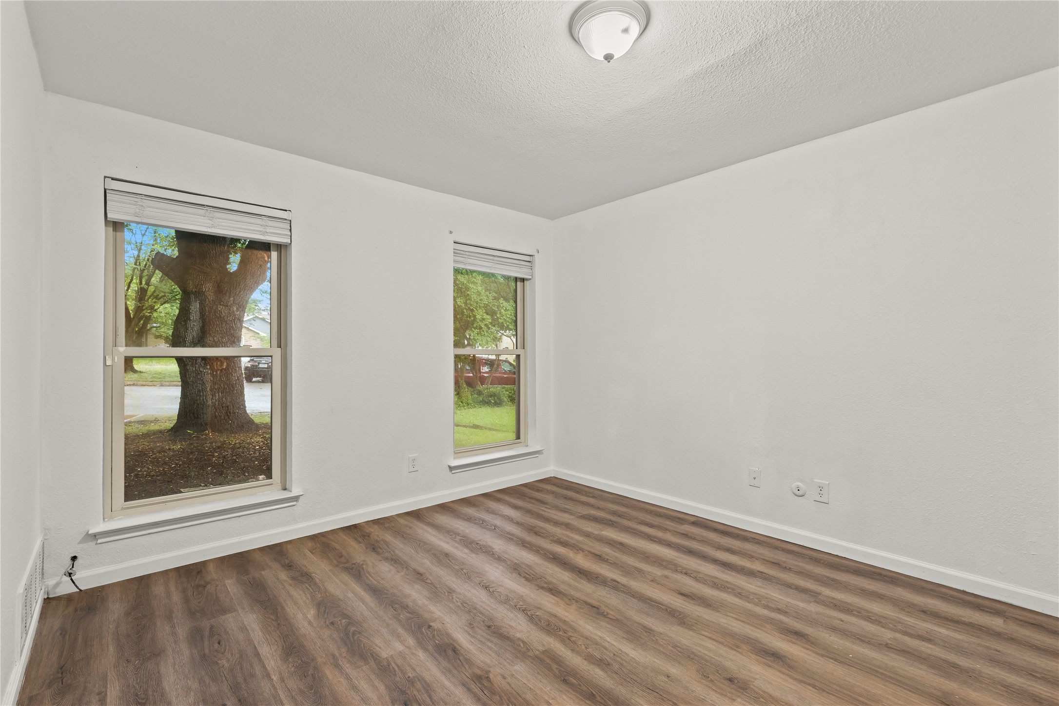 211 Willowwood Place Duncanville TX 75116