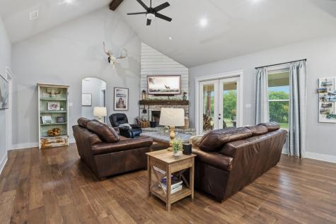 10210 Finch Road Sanger TX 76266