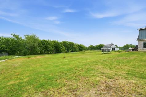 10210 Finch Road Sanger TX 76266