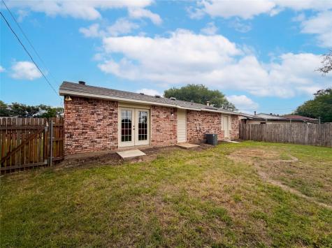 7444 Sandhurst Lane S North Richland Hills TX 76182