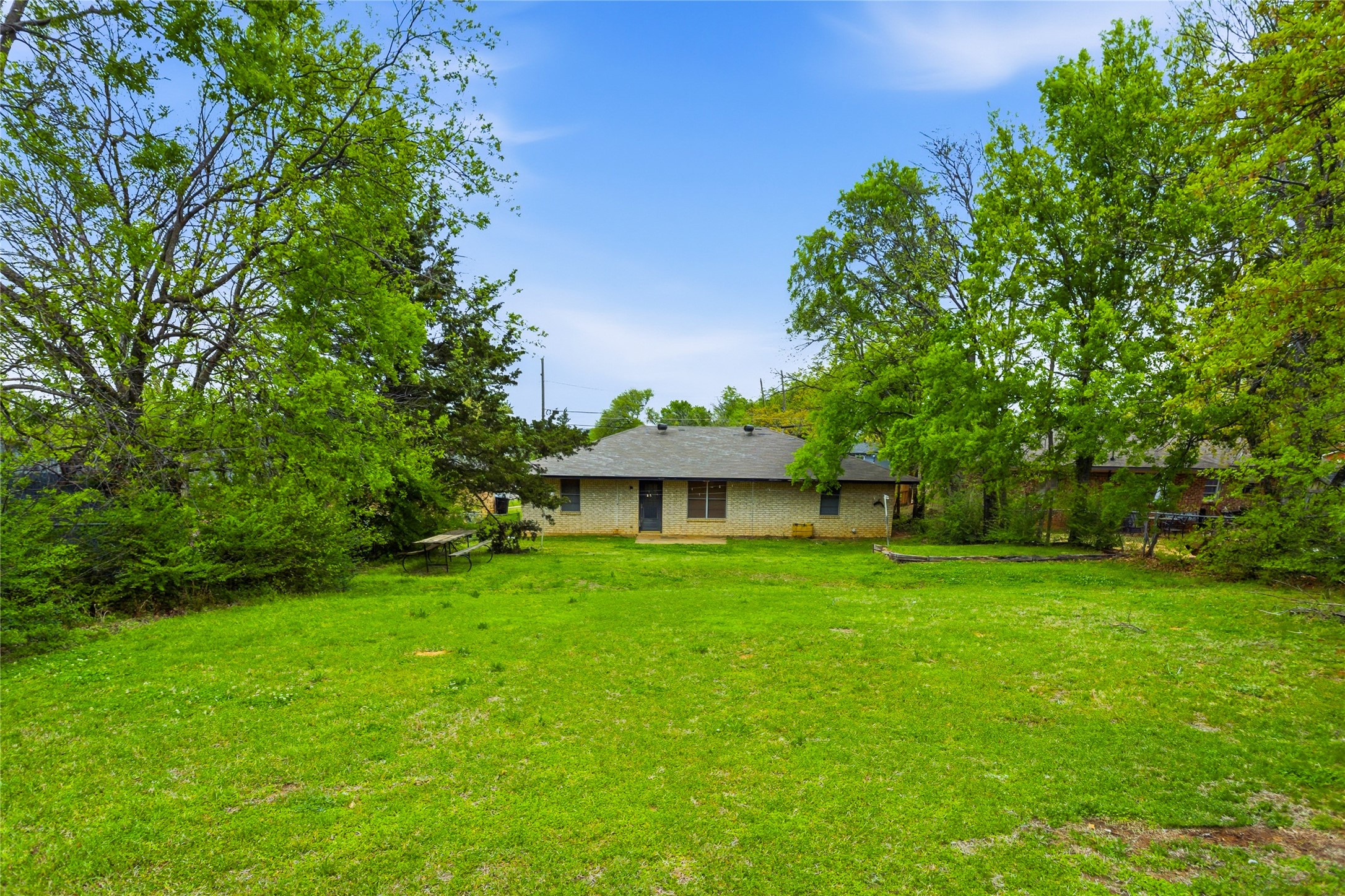2922 Layne Drive Denison TX 75020