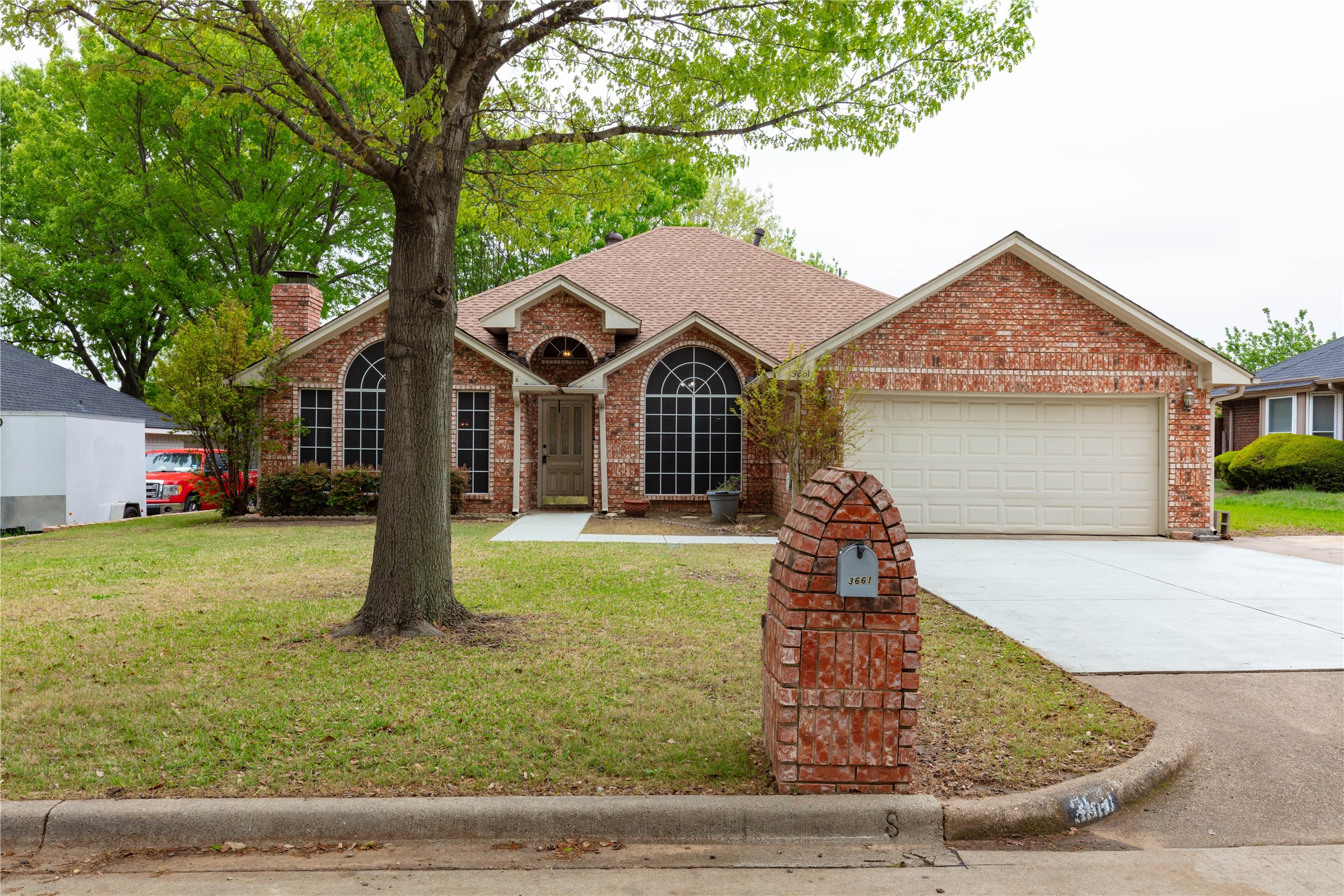 3661 Village Green Drive Grand Prairie TX 75052