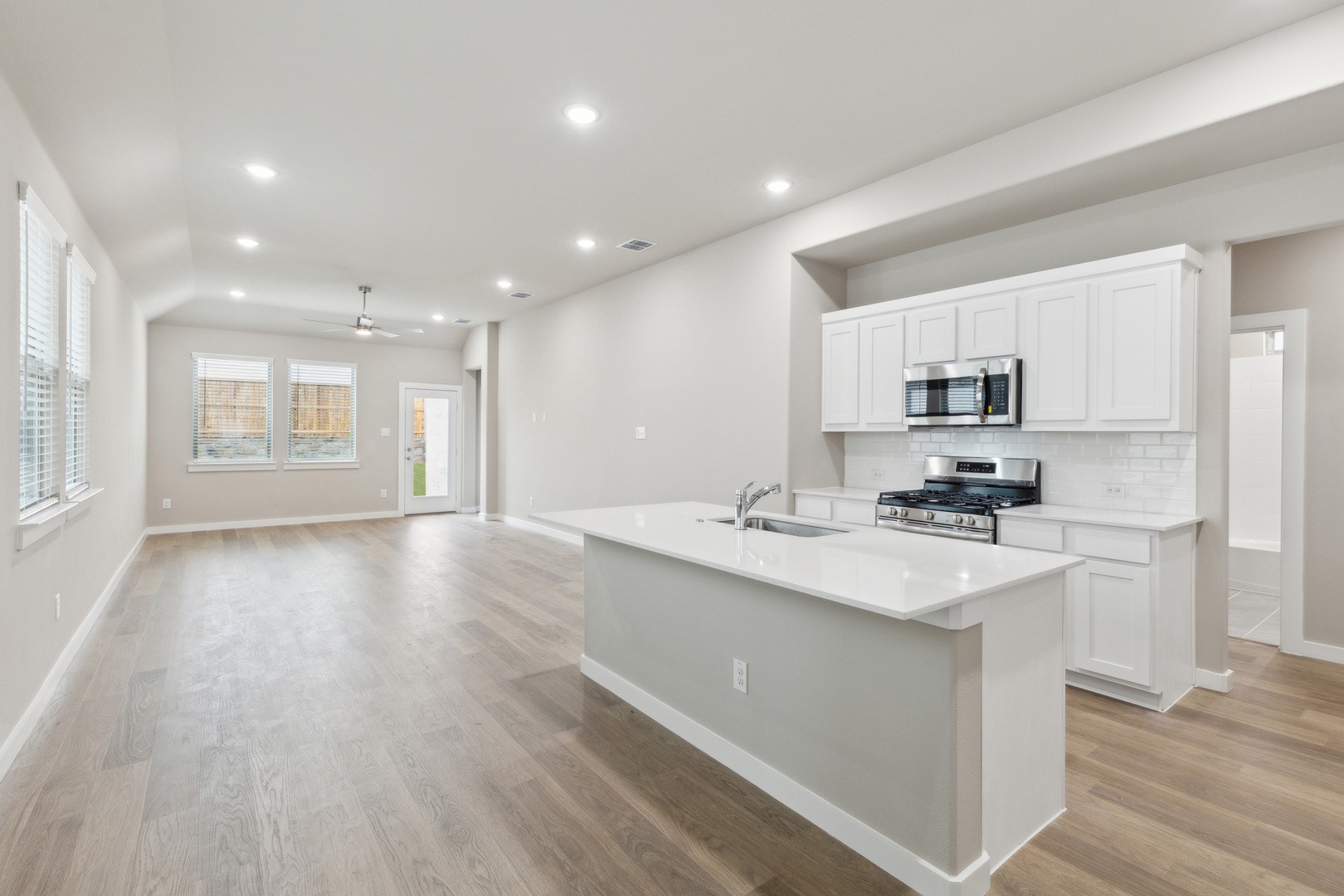 8356 Kingfisher Road Aubrey TX 76227