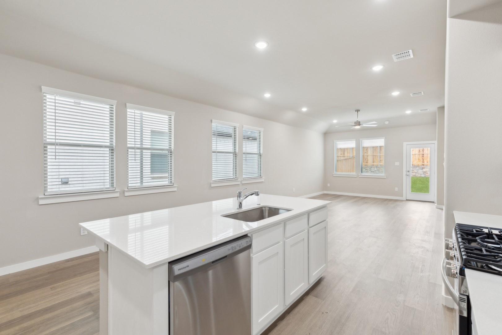 8356 Kingfisher Road Aubrey TX 76227
