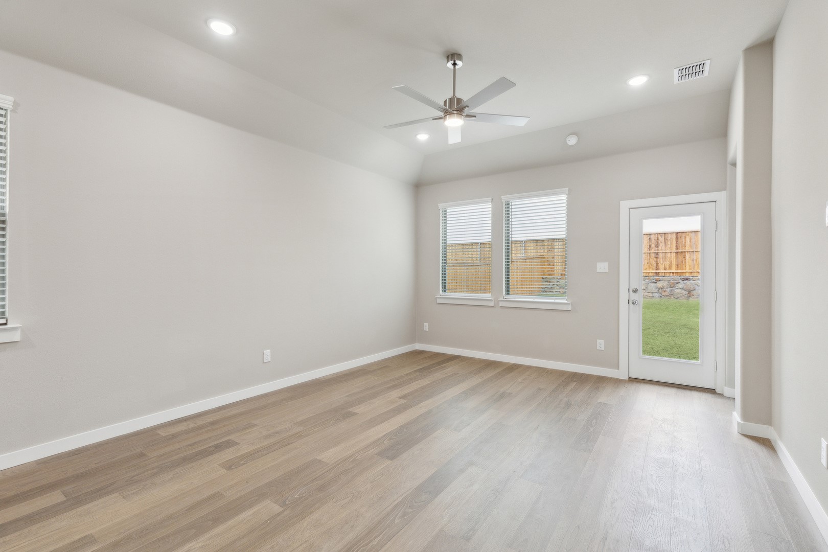 8356 Kingfisher Road Aubrey TX 76227