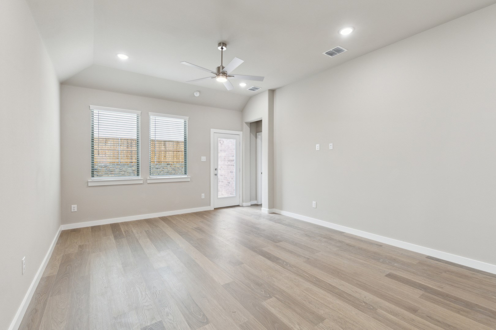 8356 Kingfisher Road Aubrey TX 76227