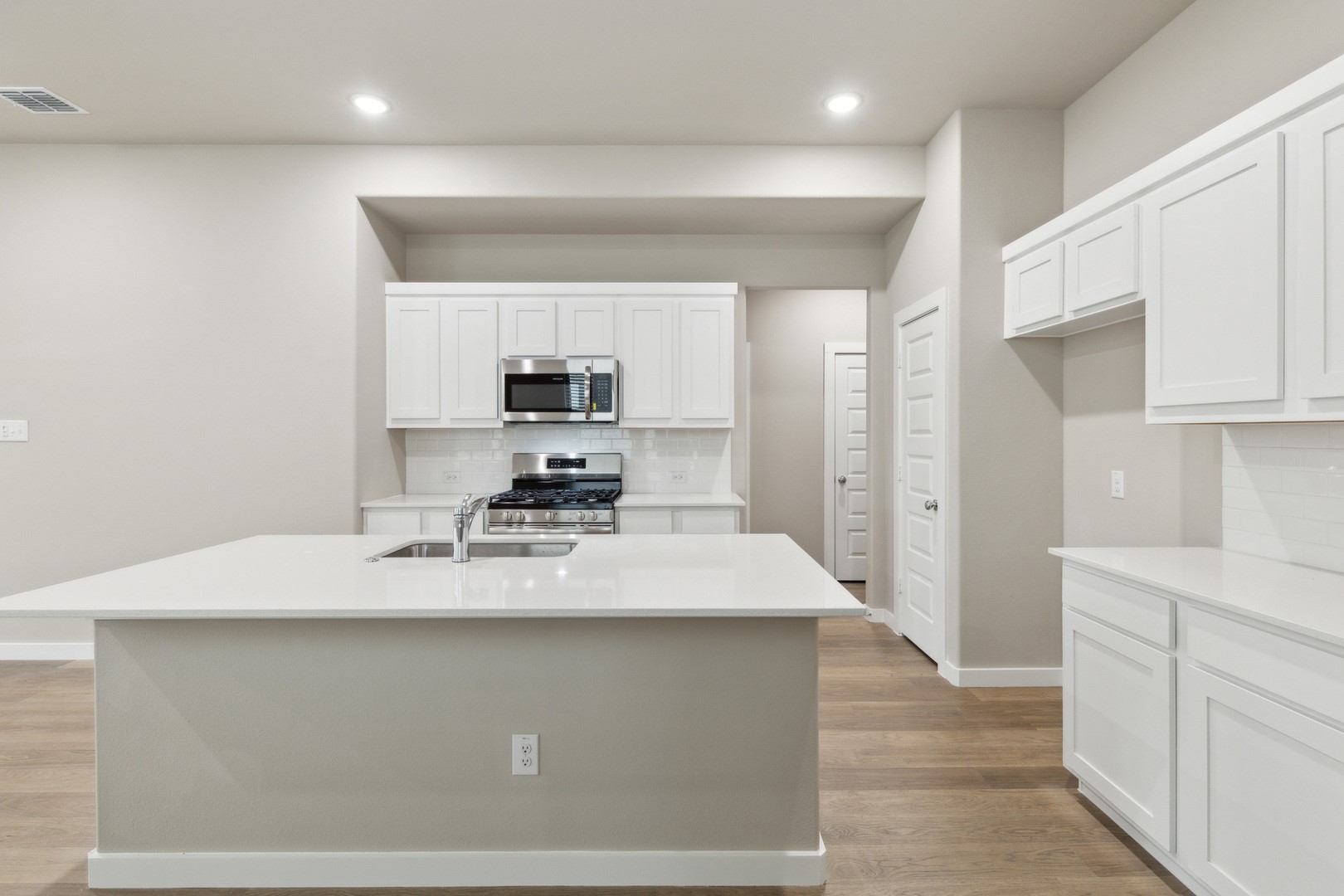 8356 Kingfisher Road Aubrey TX 76227