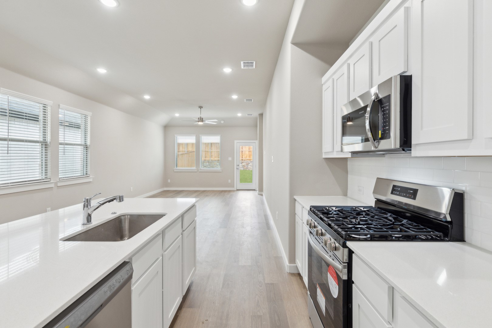 8356 Kingfisher Road Aubrey TX 76227