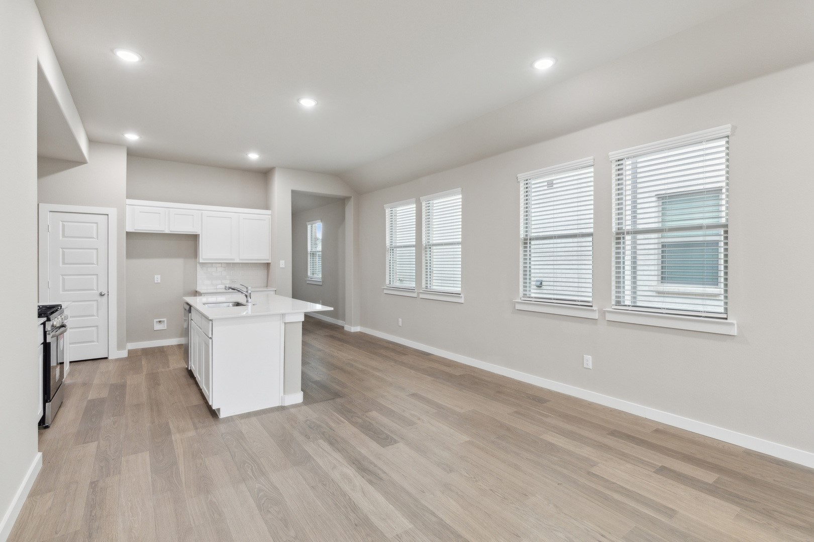 8356 Kingfisher Road Aubrey TX 76227