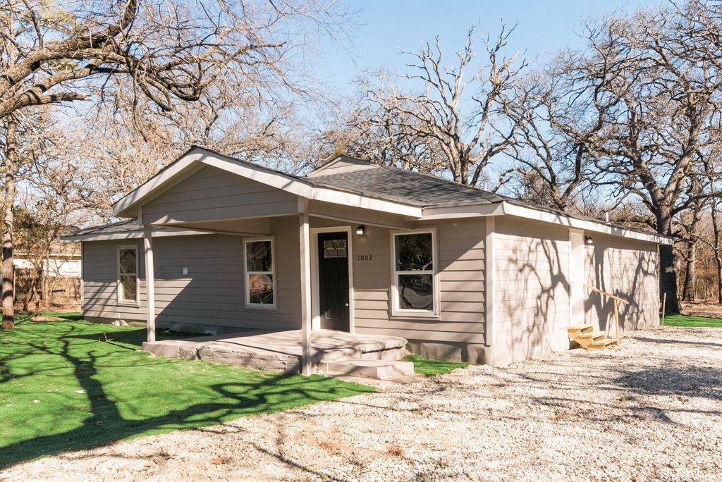 1002 S Sam Houston Road Mesquite TX 75149