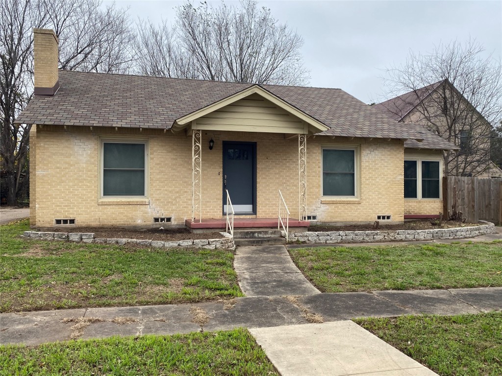 404 W San Saba Street Wortham TX 76693