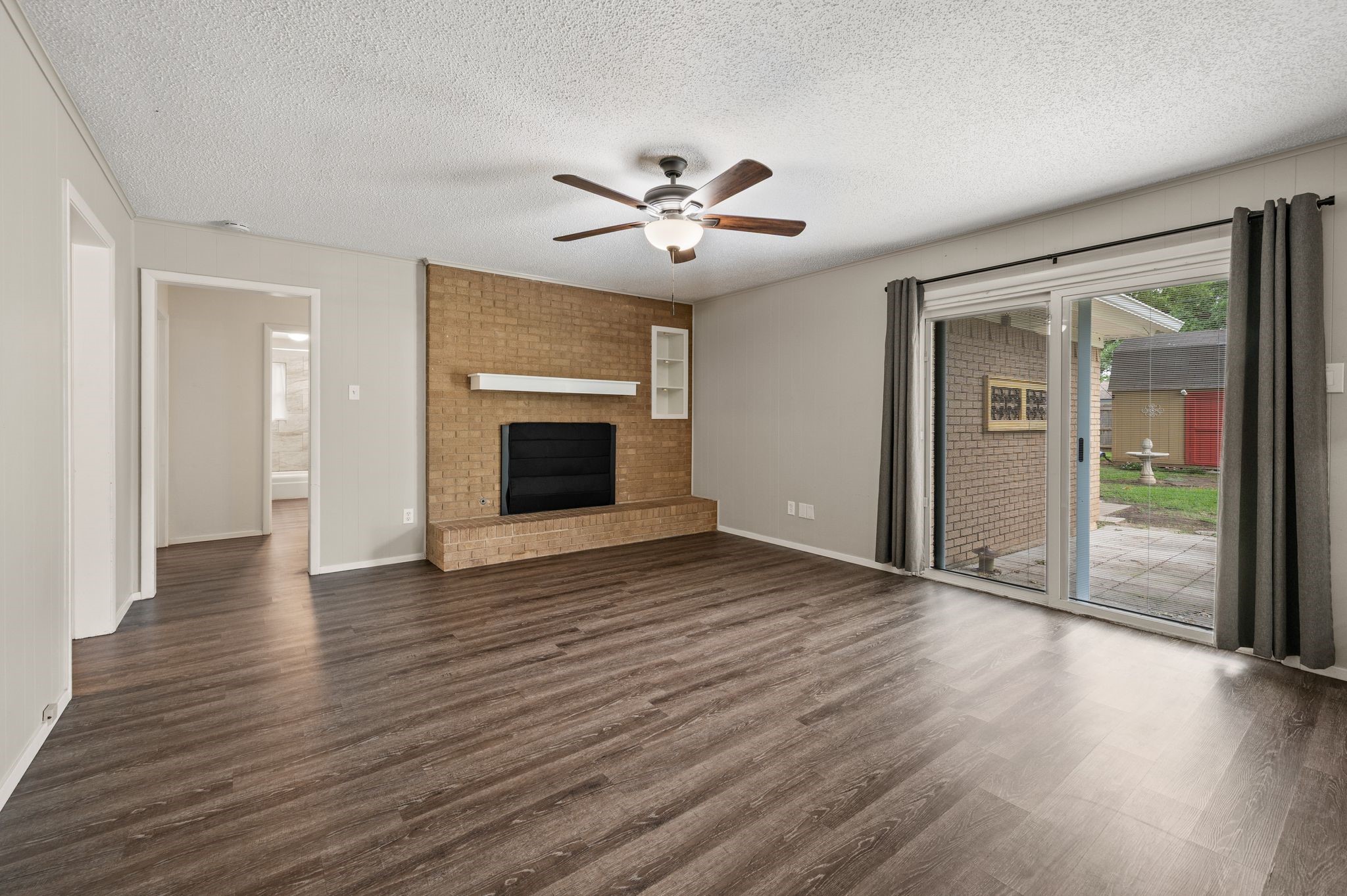 217 Glenn Drive Hurst TX 76053