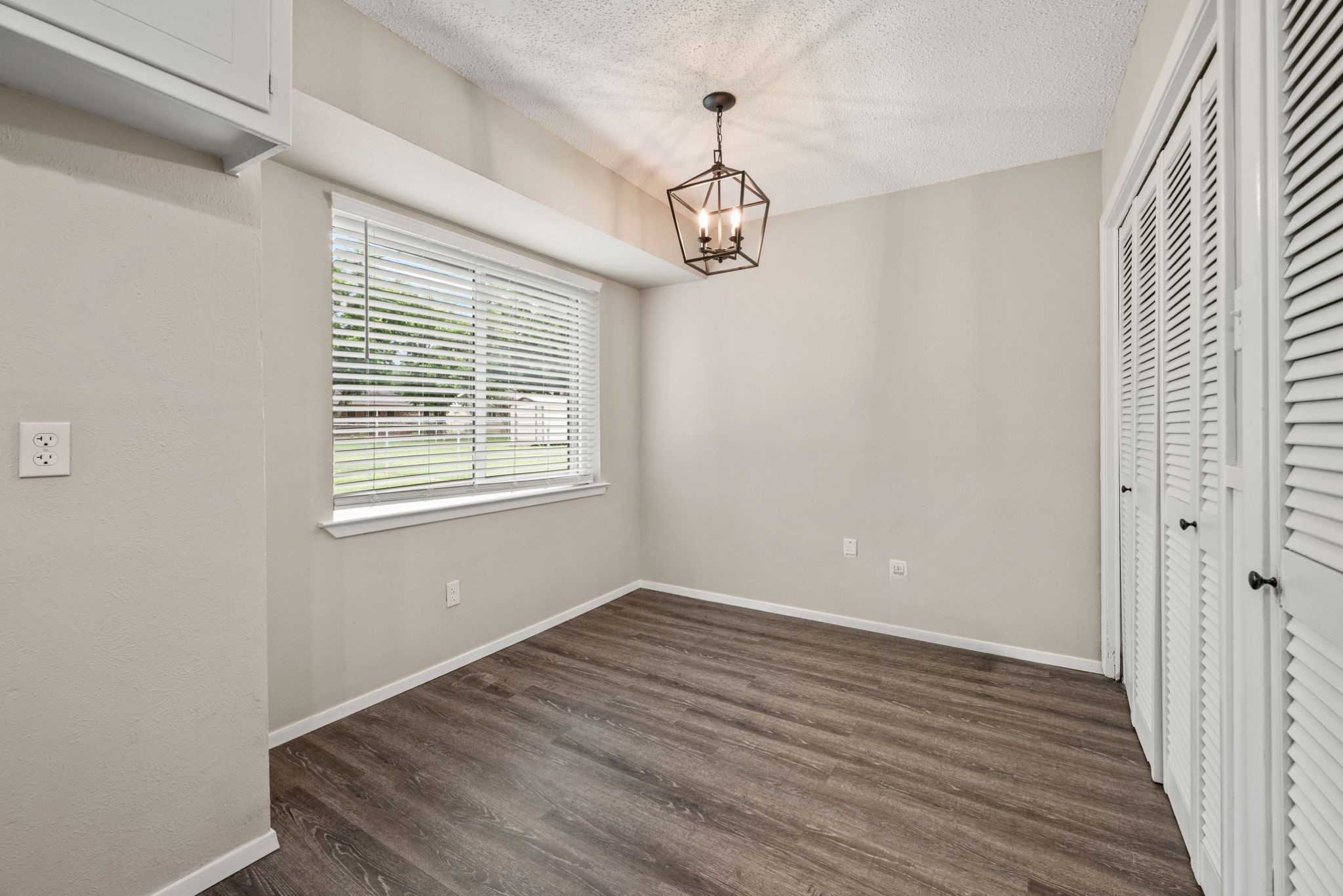 217 Glenn Drive Hurst TX 76053