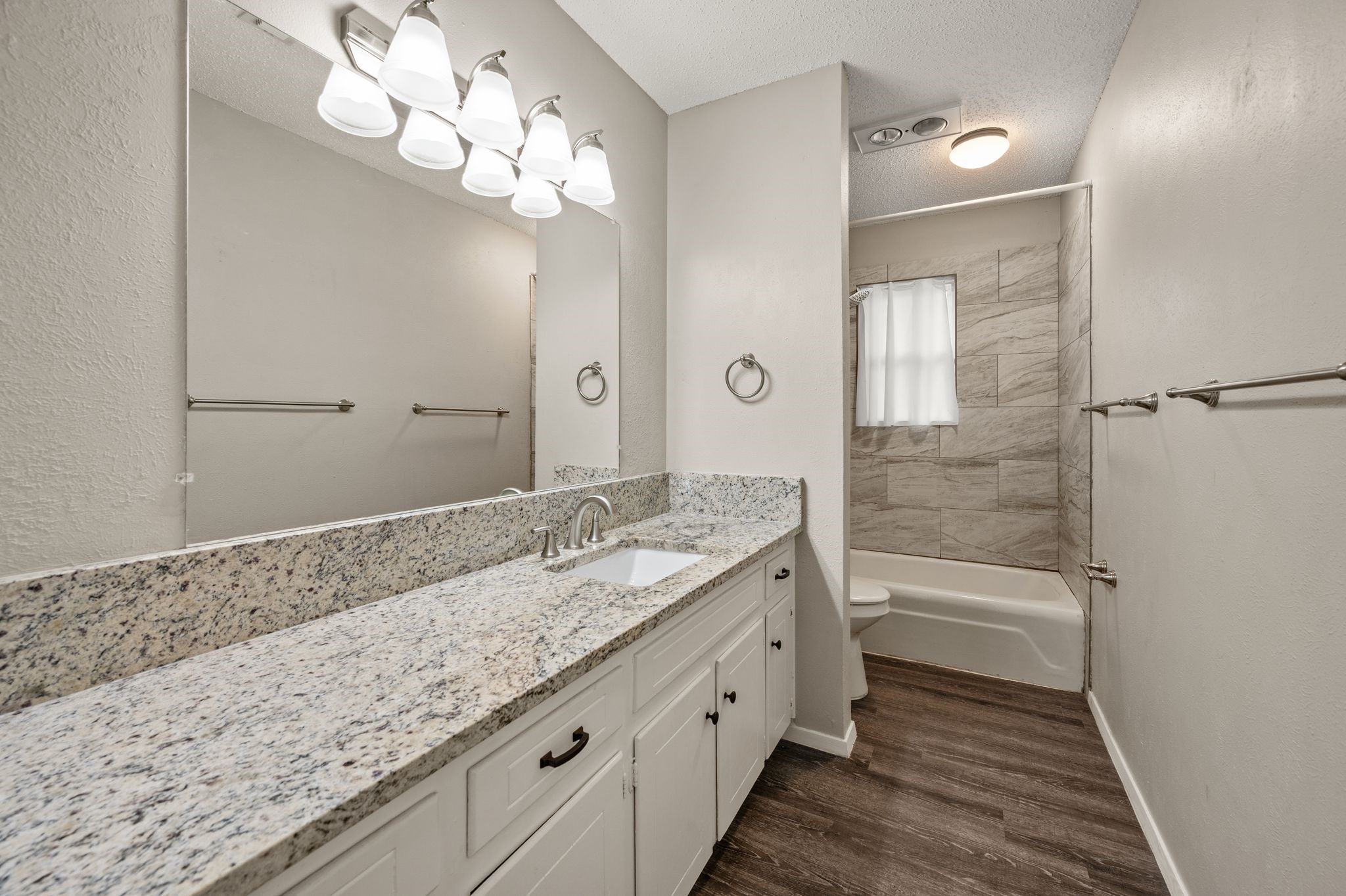 217 Glenn Drive Hurst TX 76053