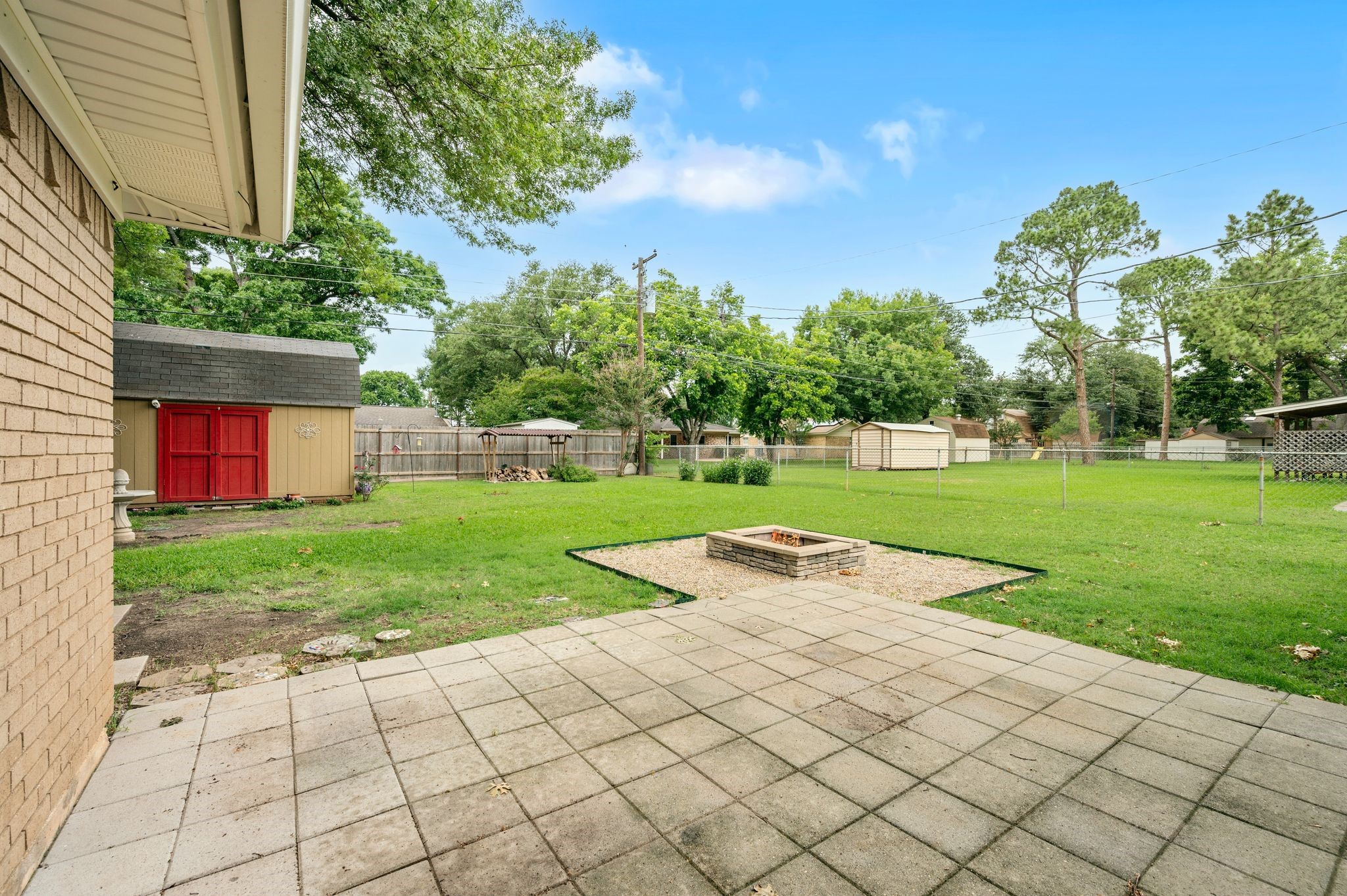 217 Glenn Drive Hurst TX 76053