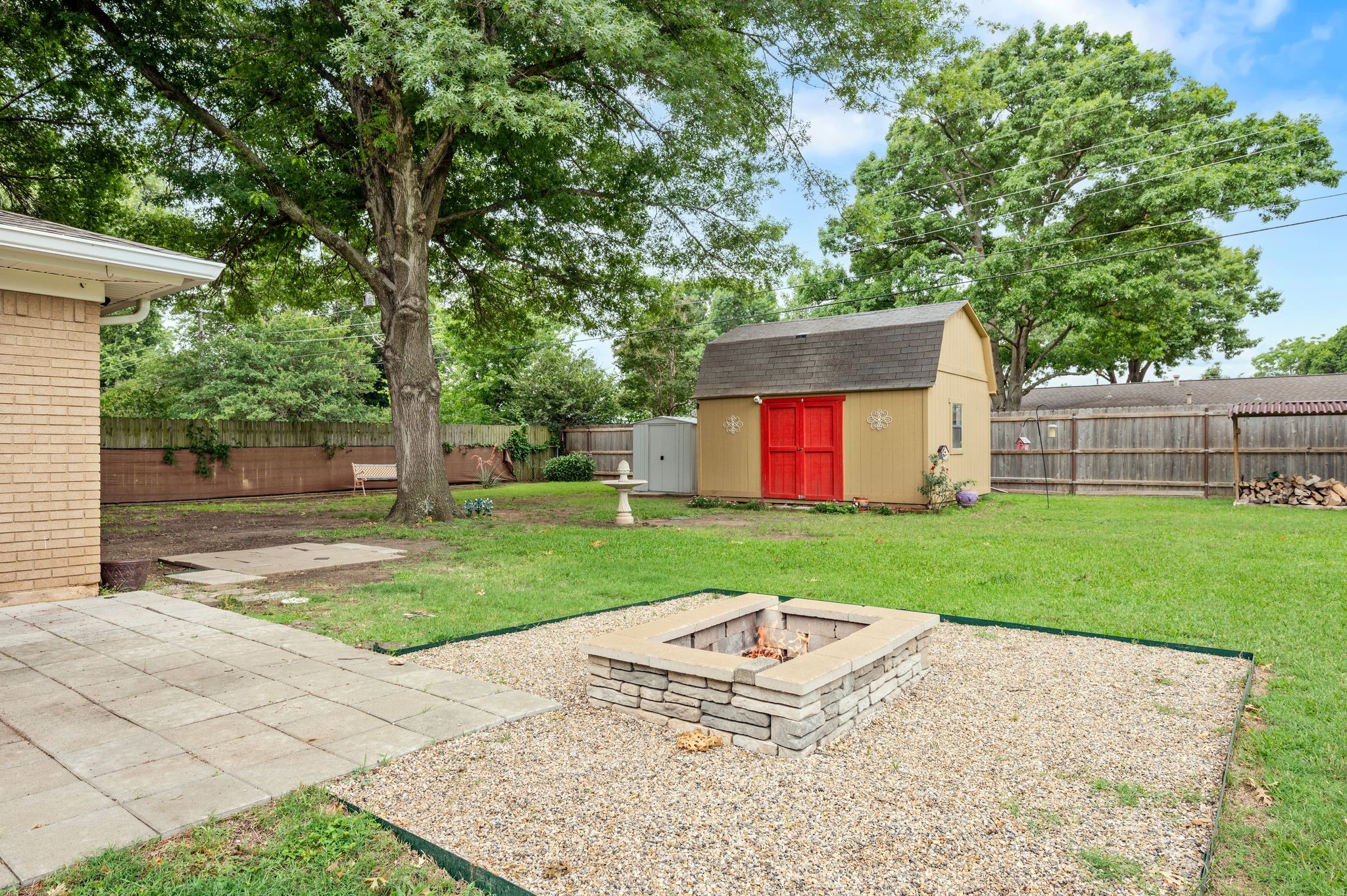 217 Glenn Drive Hurst TX 76053