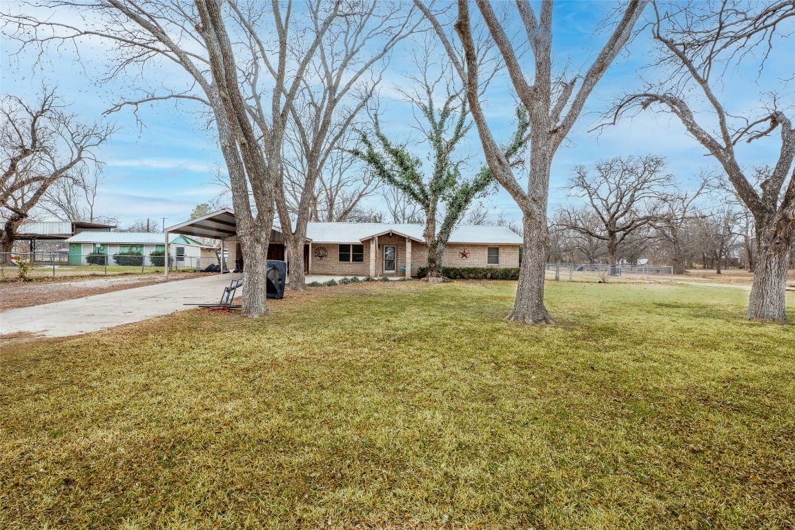 616 N Mckinney Street De Leon TX 76444