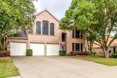 2712 Briarcrest Drive Burleson TX 76028