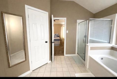 208 Creek Point Lane Arlington TX 76002