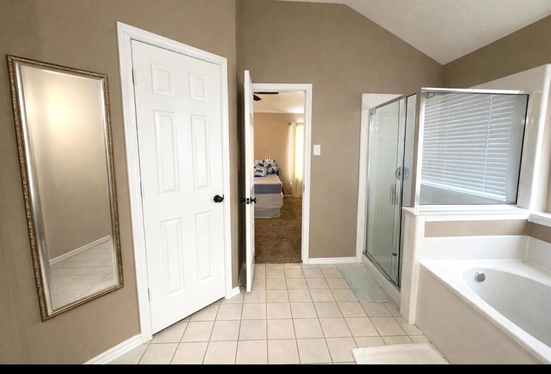 208 Creek Point Lane Arlington TX 76002