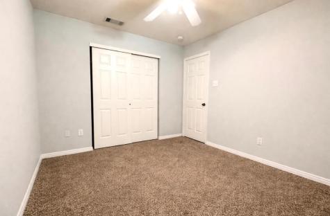 208 Creek Point Lane Arlington TX 76002