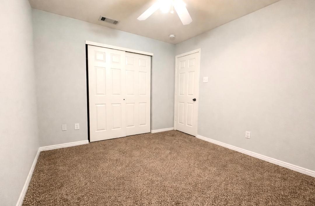 208 Creek Point Lane Arlington TX 76002