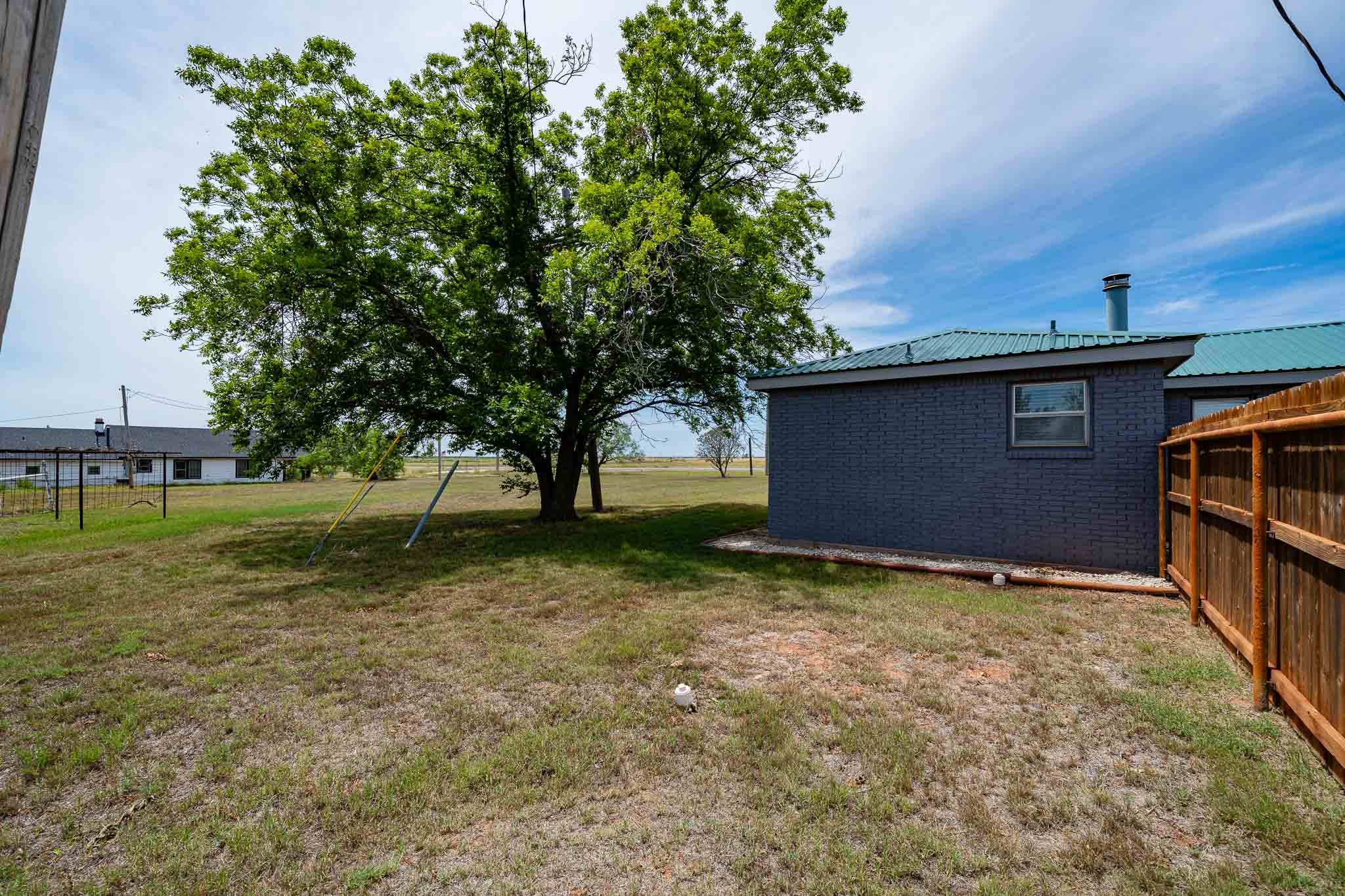 10992 State Highway 6 Avoca TX 79503