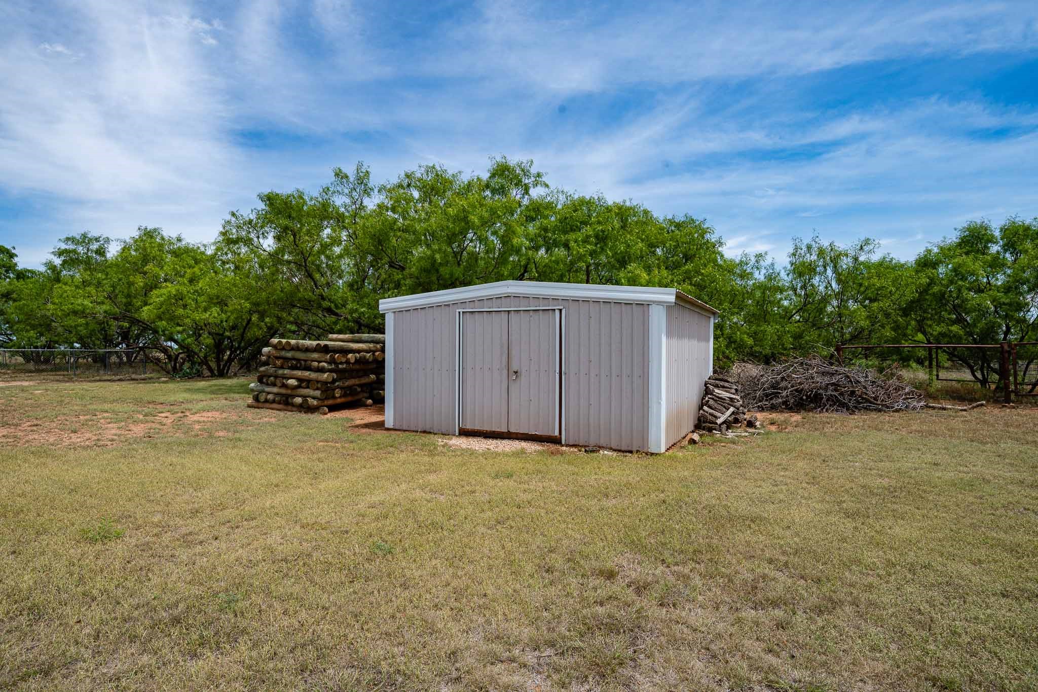 10992 State Highway 6 Avoca TX 79503