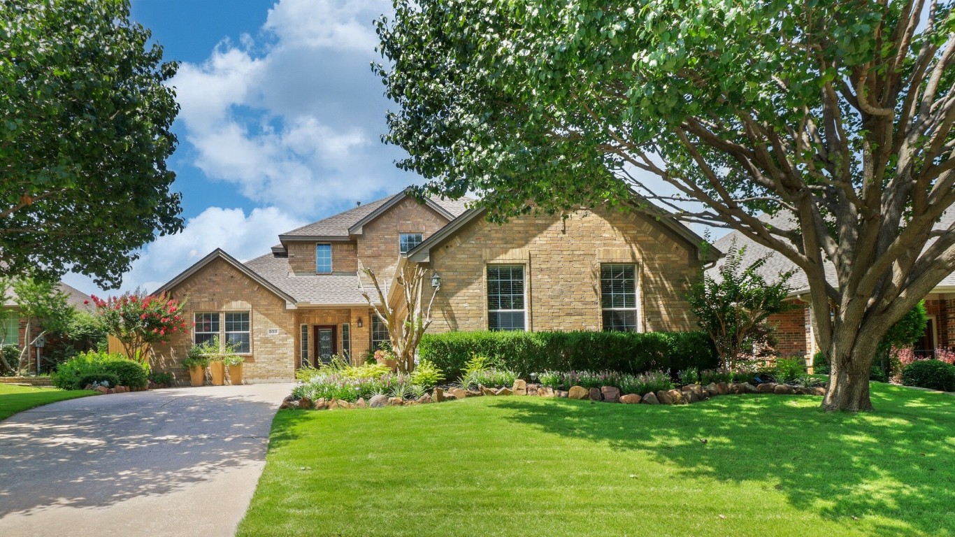 533 Green Apple Drive Garland TX 75044