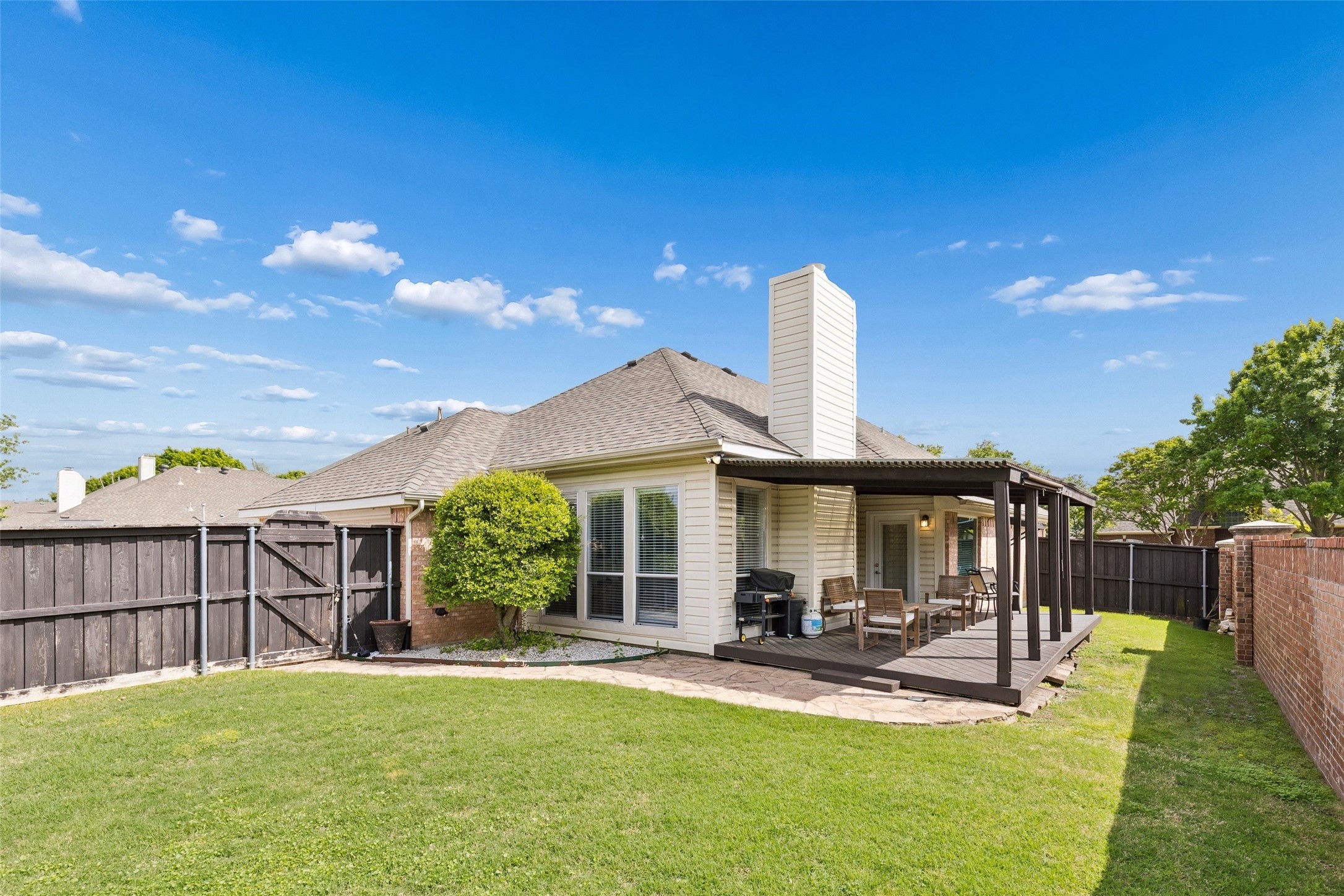 7703 Worthing Street Dallas TX 75252